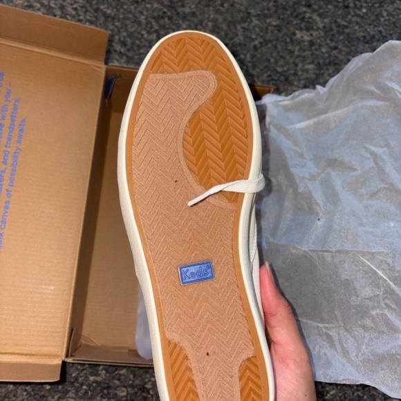 Keds canvas sneakers size 9 - Picture 4 of 5